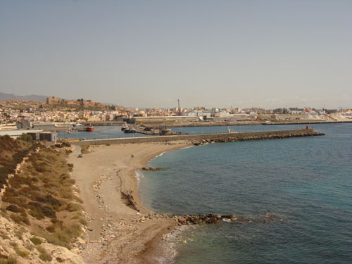 playa y puerto de almeria