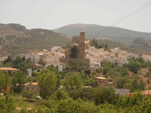 iglesia y castillo